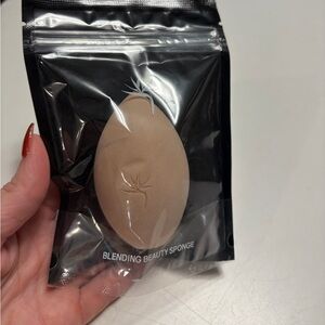 Beauty Society makeup blender